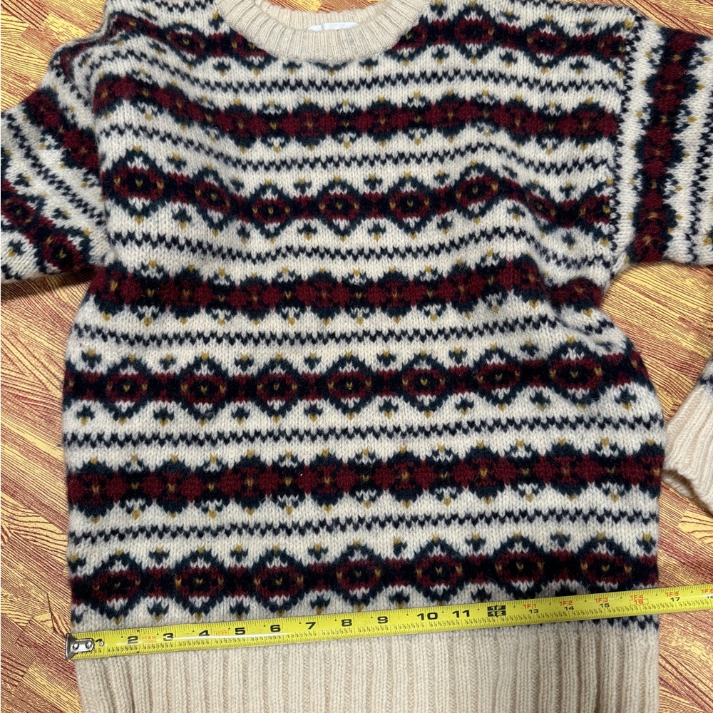 Cozy Patterned Sweater - Picture 4 of 5